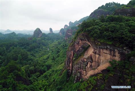 Le Mont Longhu, un sommet majestueux offrant une vue imprenable sur la ville!