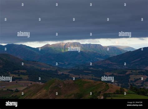   Le Mont Tianyi : Une Oasis verdoyante surplombant les nuages !