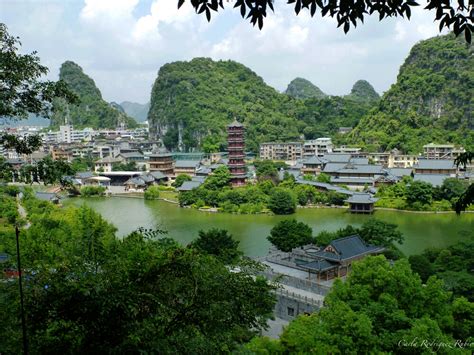 Le Village des Peintres de Guilin : Un Oasis de Beauté et d'Inspiration Artistique !